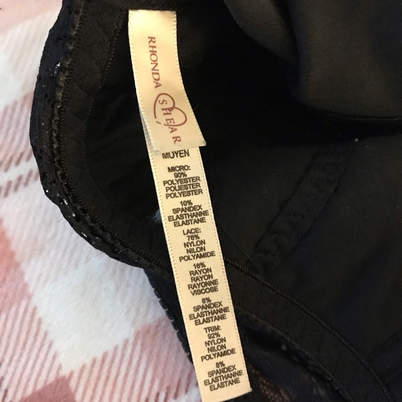 Rhonda Shear Black With Red Lace Soft Cup Bra Bralette Size Medium Style 679 - Picture 5 of 6